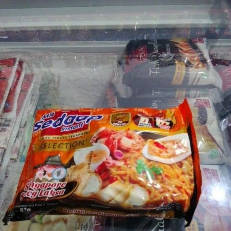 

sedaap mie kuah style of singapore spicy laksa