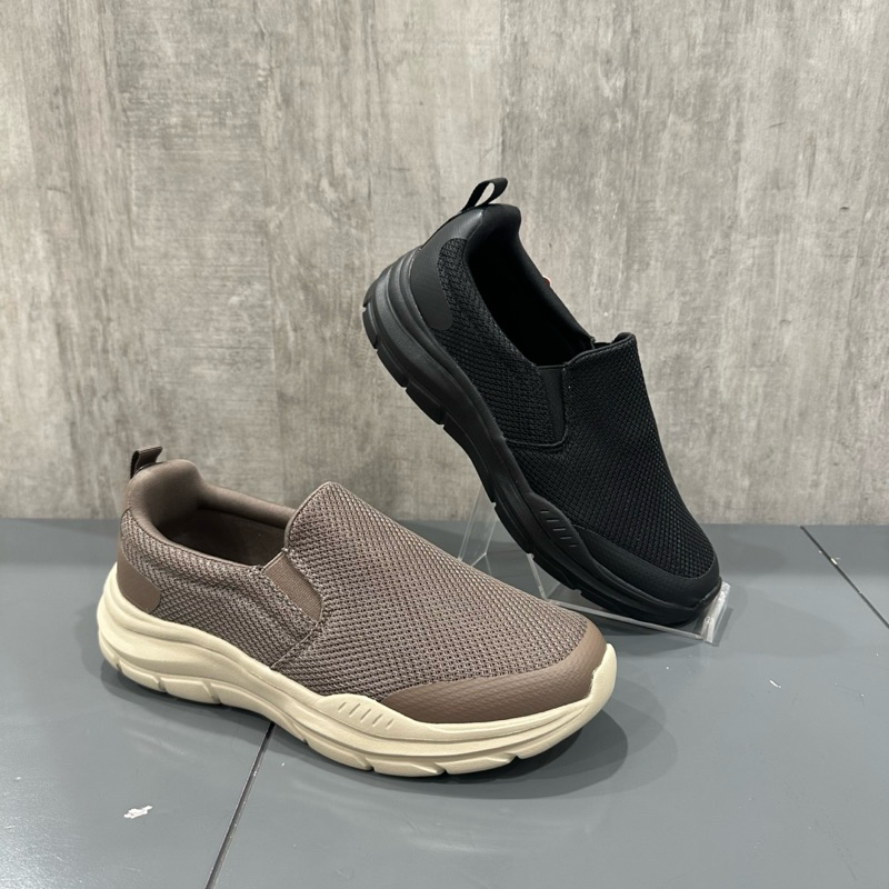 NEVADA Sepatu slip on pria super ringan nyaman