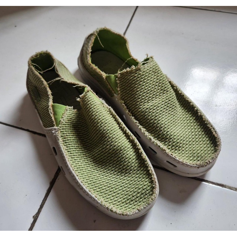 sepatu crocs second