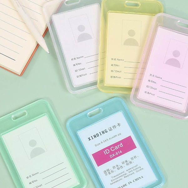 

Name Tag Id Card Transparant Gantungan Kartu Nama Plastik Vertical Lanyard Potrait Motif Polos Warna Warni Tanda Pengenal Bening