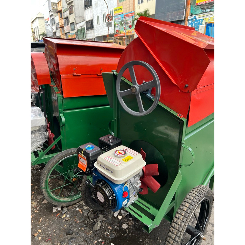 MESIN PERONTOK PADI LENGKAP MESIN 7.5HP MEREK TAKAHIRO