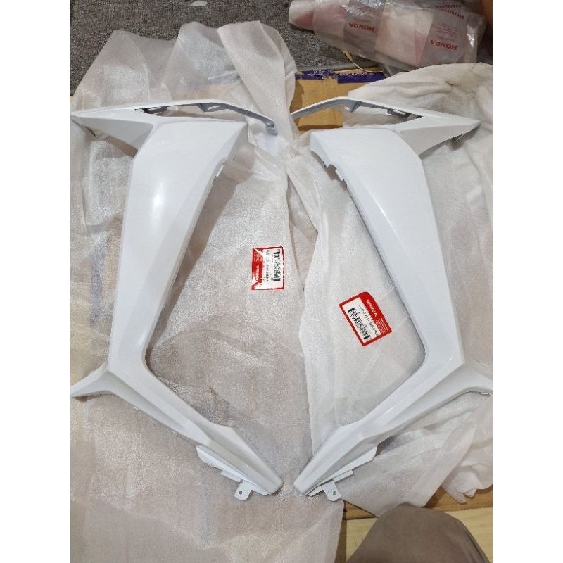 cover kaper sayap kanan kiri honda supra x125 FI injeksi putih tulang original ahm honda