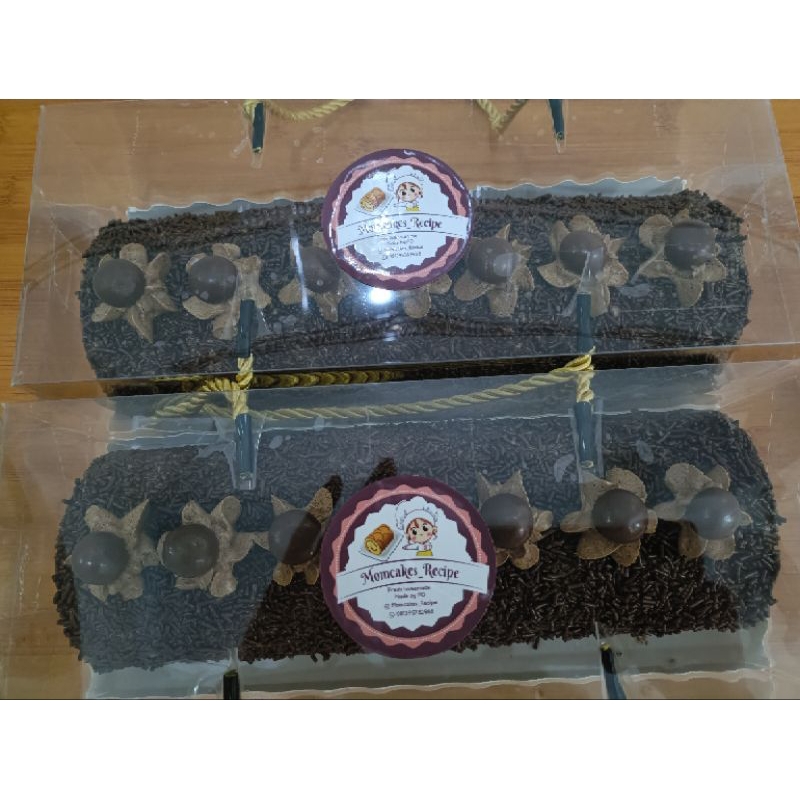 

Bolu gulung coklat moka - Double moka ceres & topping chocoball