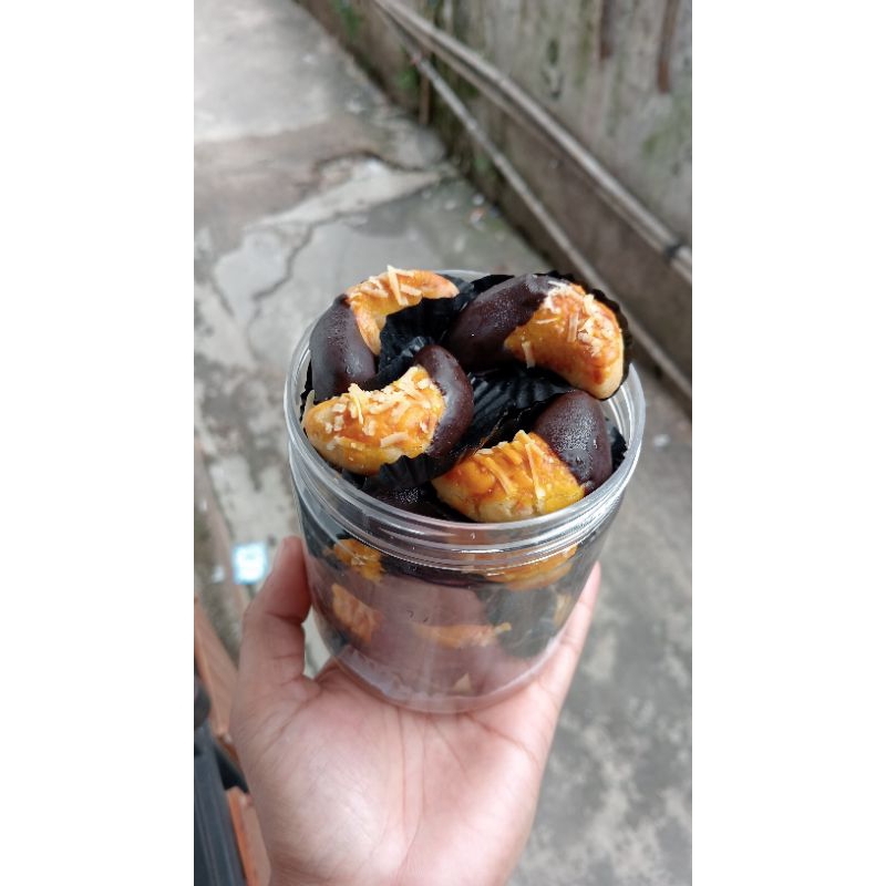 

Kue Kering nastar coklat keju