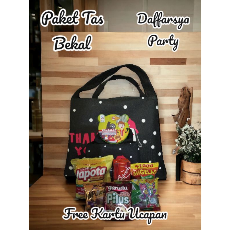 

Paket Bingkisan / Hampers / Souvenir Ulang Tahun Anak Tas Bekal