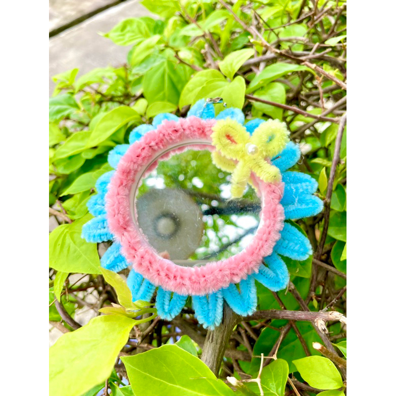 

Cermin Kawat Bulu / Hadiah Ulang Tahun / Hadiah Wisuda / Mini Gift