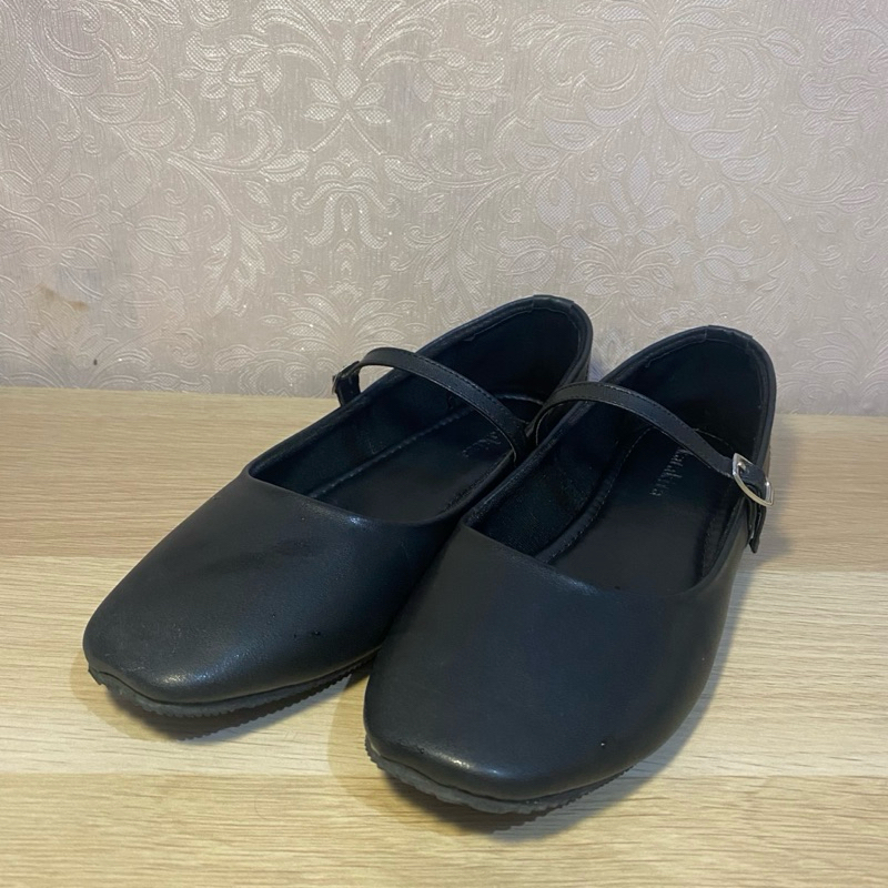 [PRELOVED] Sepatu Flatshoes Mary Jane KataKita