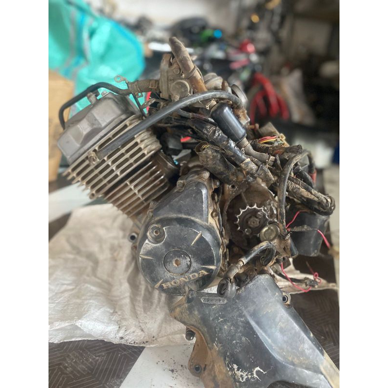 Mesin Engine set pengapian Honda Megapro new karbu subtitusi crf dan verza