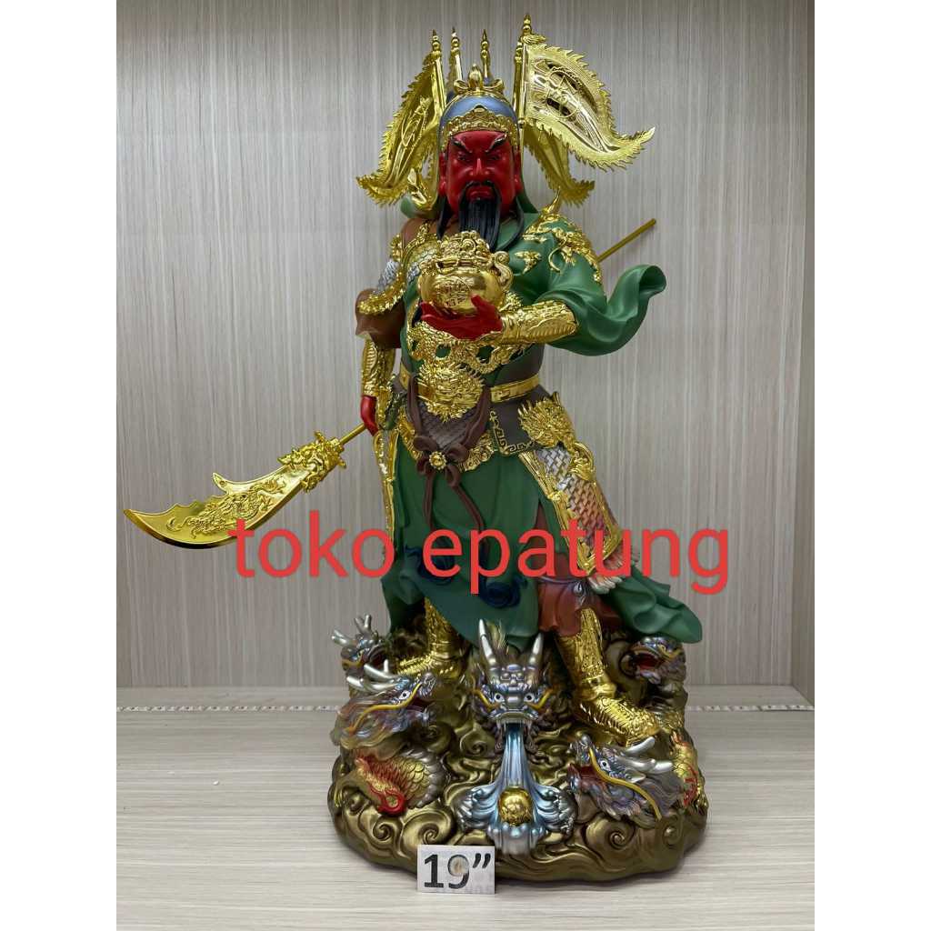 patung dewa kwan kung / kwan kong / kwan te  - 19 inch - fiber- 5 bendera - naga - gentong - pedang 