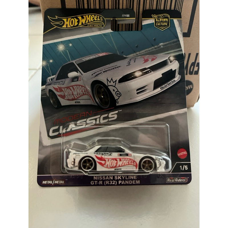 Hot Wheels Premium modern classic 2024 nissan skyline gtr r32 pandem, skyline r33 greedy, mercedes b