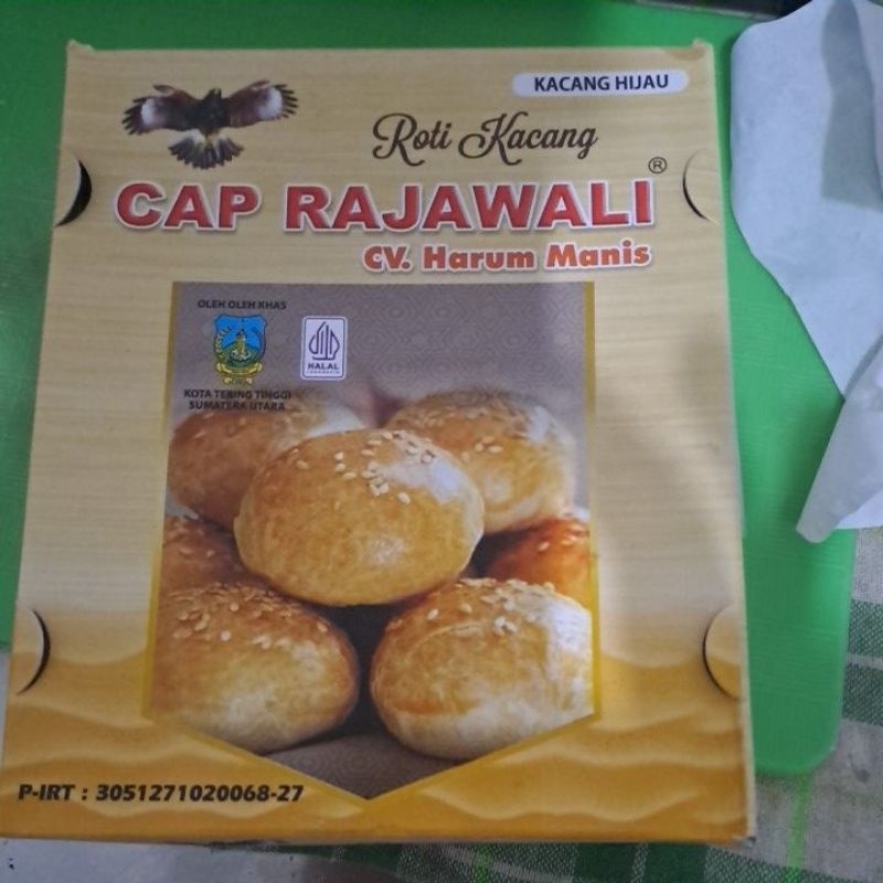 

Roti kacang Rajawali