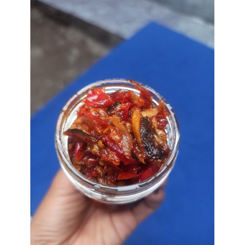 

Sambal tongkol suwir