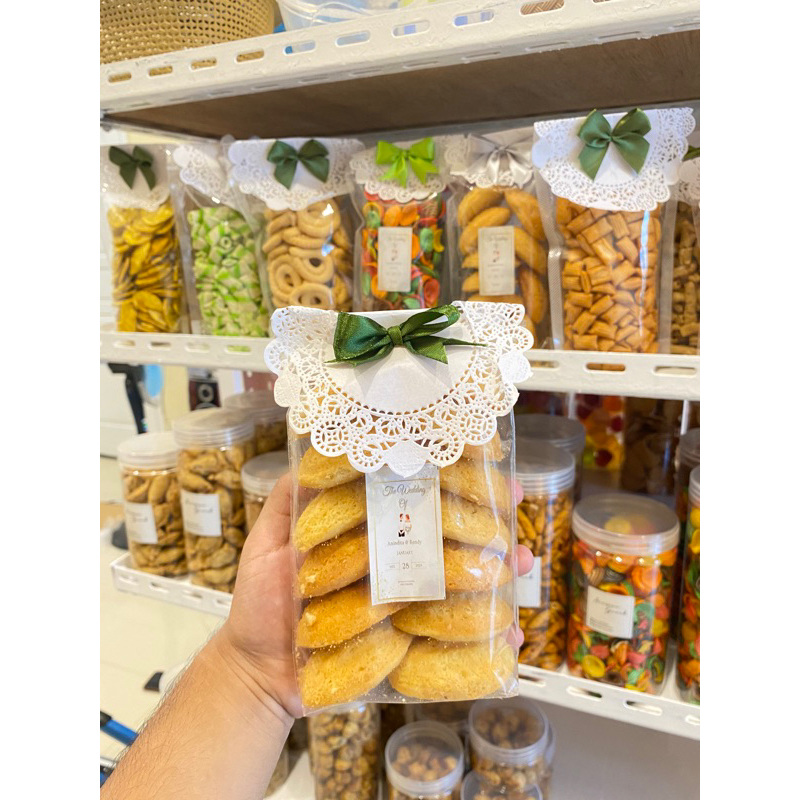 

Bolu Kering Snack Souvenir