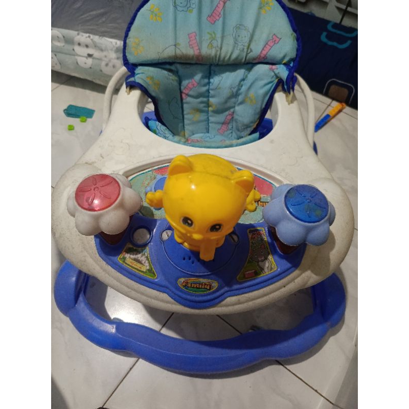 baby walker preloved