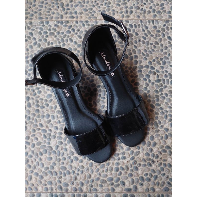 Adorable Projects Silvanya Heels Black