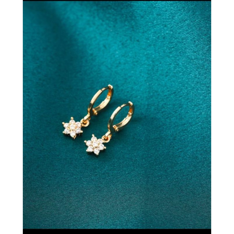 Anting Wanita Model Bintang Laut