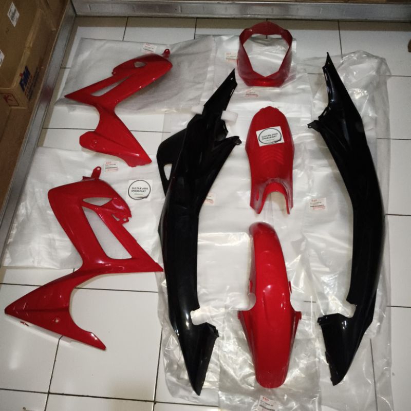 FULL BODY SET SUZUKI SATRIA FU CBU RED MERAH ORI SGP THAILAND