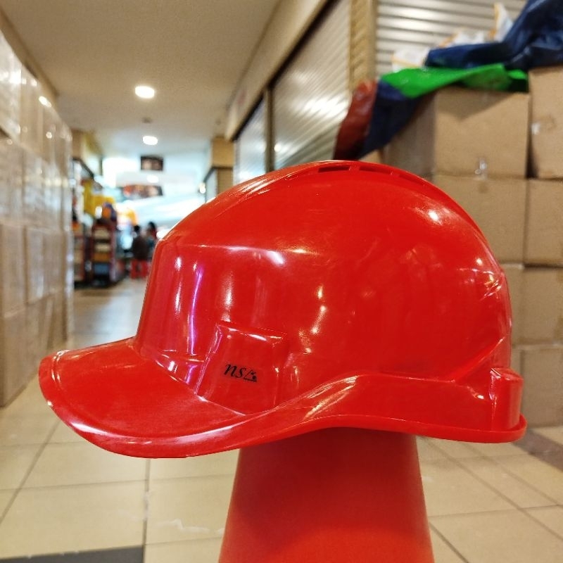 Helm Safety Nsa Fasttrack warna merah/Helm Safety Berkualitas
