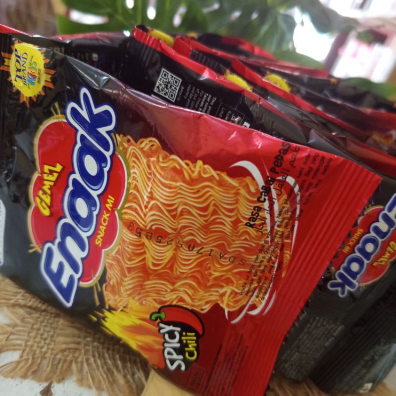 

Gemez enaak rasa cabai pedas renceng 5 pcs x 14 gr
