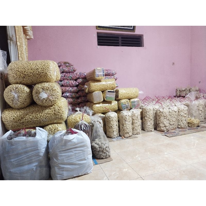 

Maknyuss1 Keripik Tempe Sagu 250G 500G 1Kg Free Packing