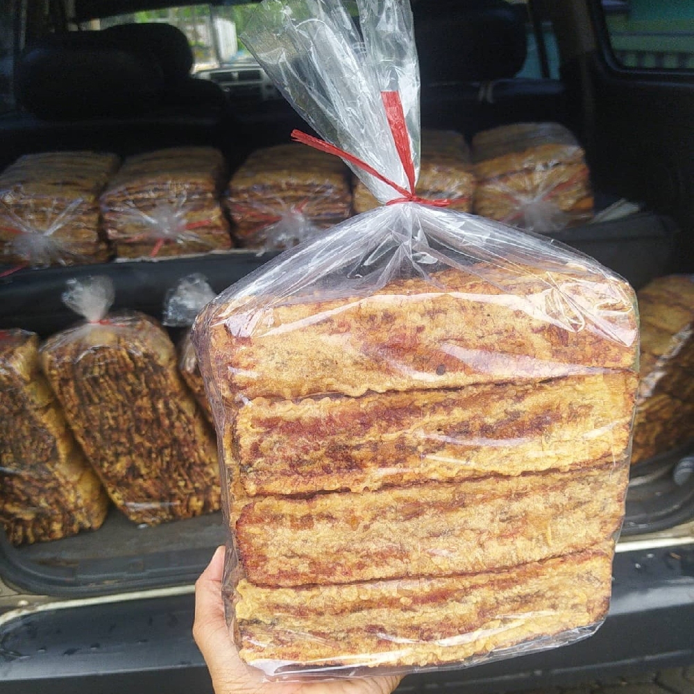 

Keripik Sale Pisang Lidah 1 KG Oleh-oleh Khas Cilacap
