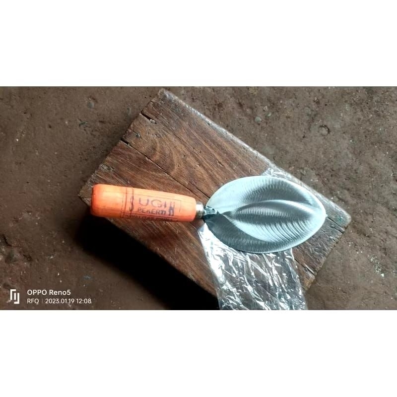 Sendok Semen Galur/Cungkir Semen