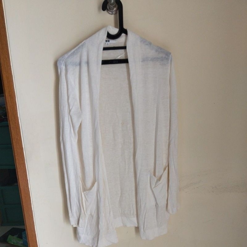 Sweater Wanita UNIQLO