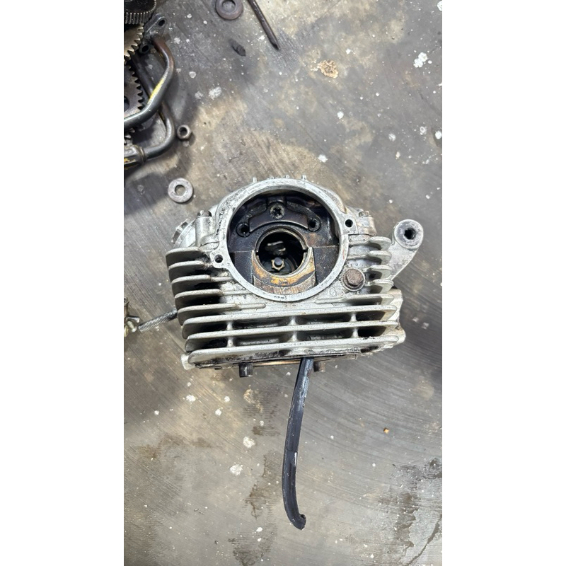 silinder head kop megapro lama hiu kates isi klep