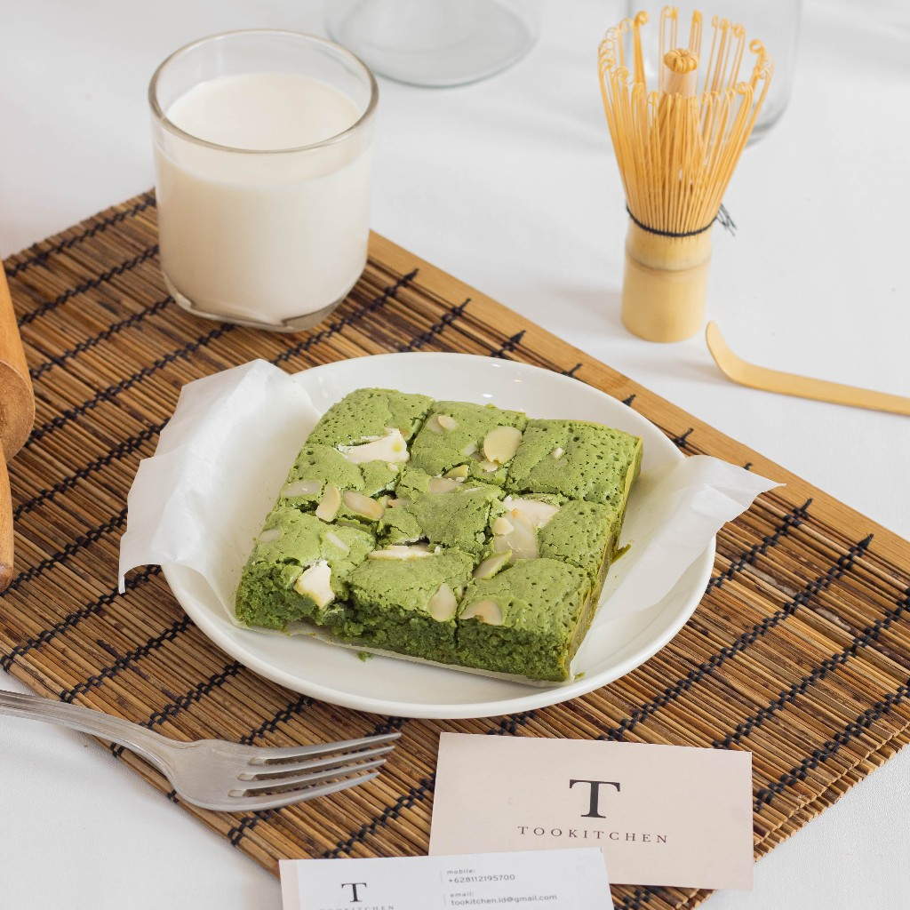 

Matcha Brownies (Green Tea Banget) by Tookitchen