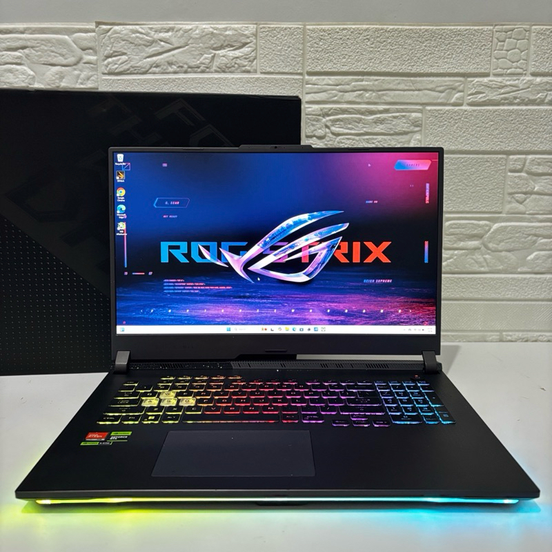 Asus ROG G713PI RTX 4070 Ryzen 9