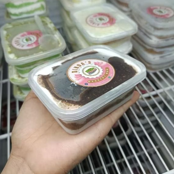 

Dessert Box Coklat - Cheesecuit - DINDA's Dessert Box - VIRAL