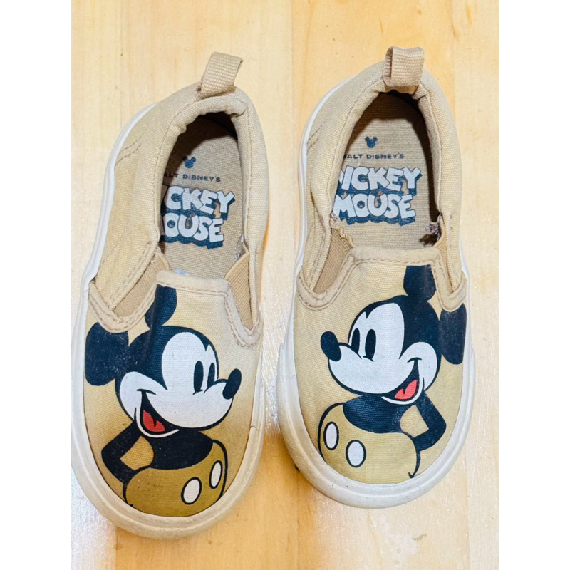 Preloved Sepatu H&M size 23