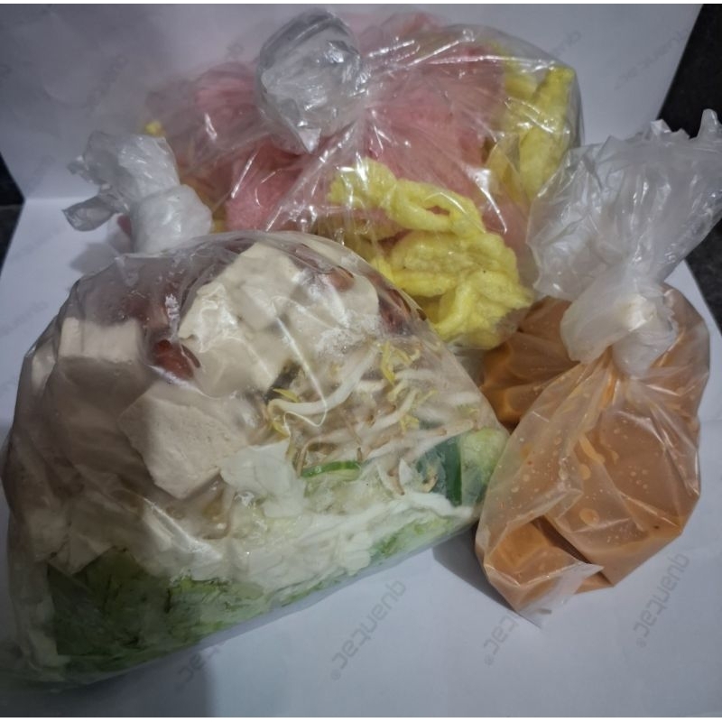 

Asinan Sayur kuweenak