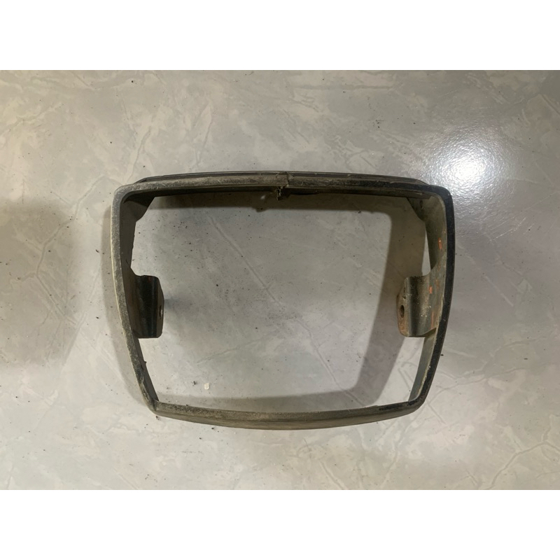 List Ring Lampu Depan Honda C700 C800 Super Cup