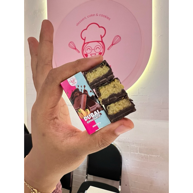 

Coklat Dubai Pistachio Kunafa Micro 15pcs FREE TOPLES