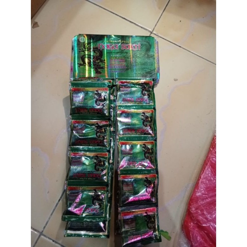 

Naga Sakti Hijau 1 Renceng isi 20 saset