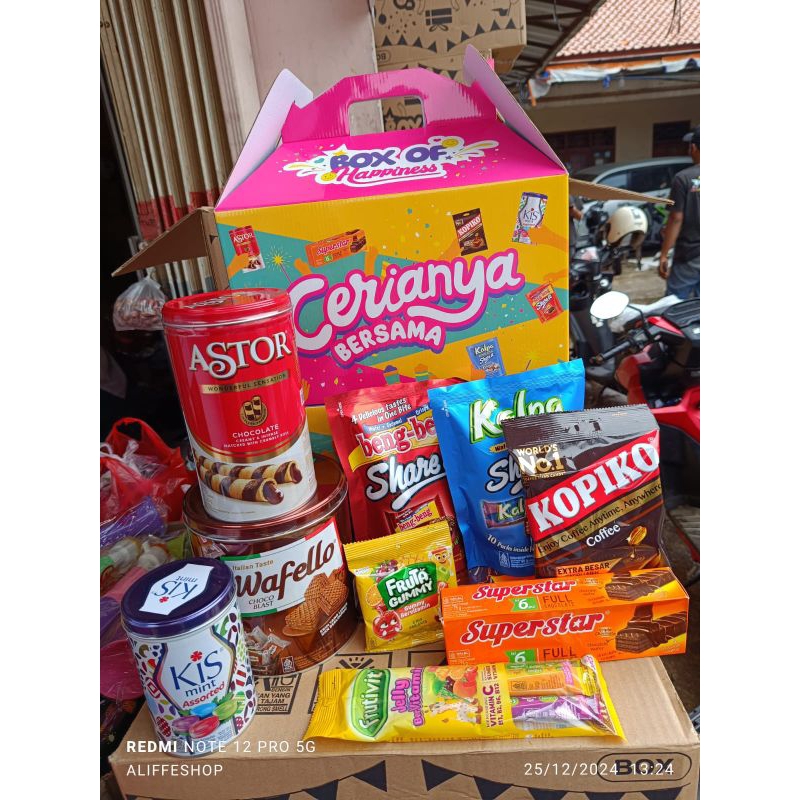 

paket hampers box of happiness mayora