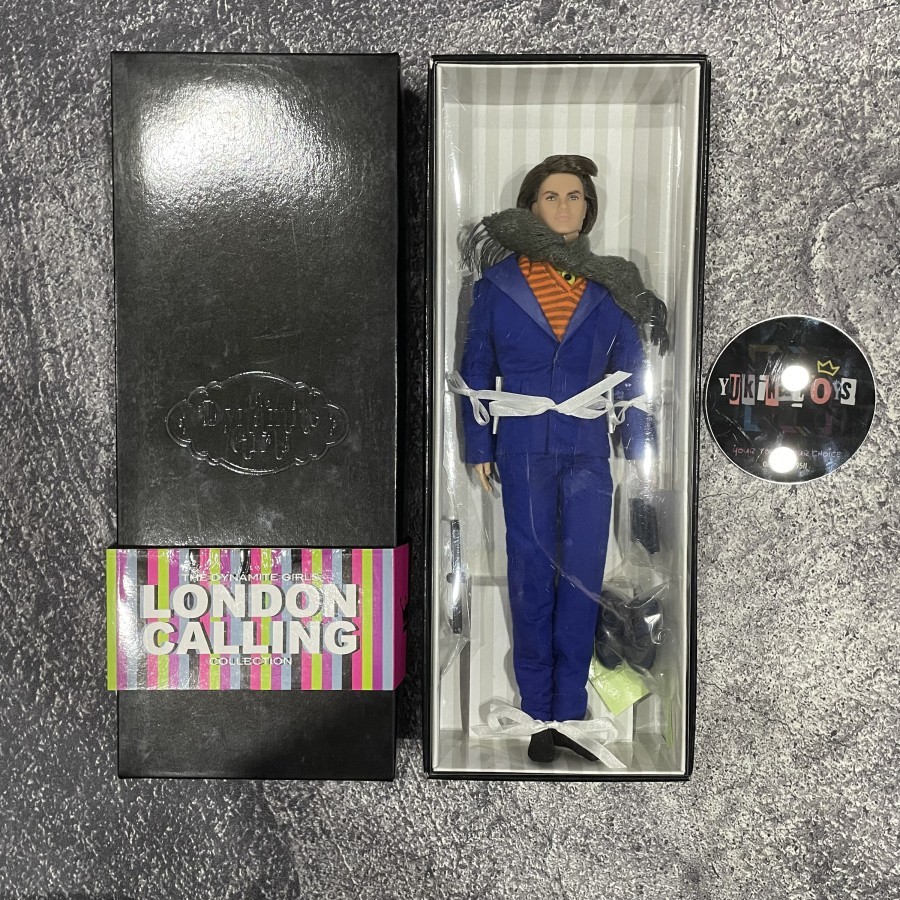 BARBIE INTEGRITY TOYS - DYNAMITE GIRL LONDON CALLING CRUZ DRESSED DOLL - NRFB