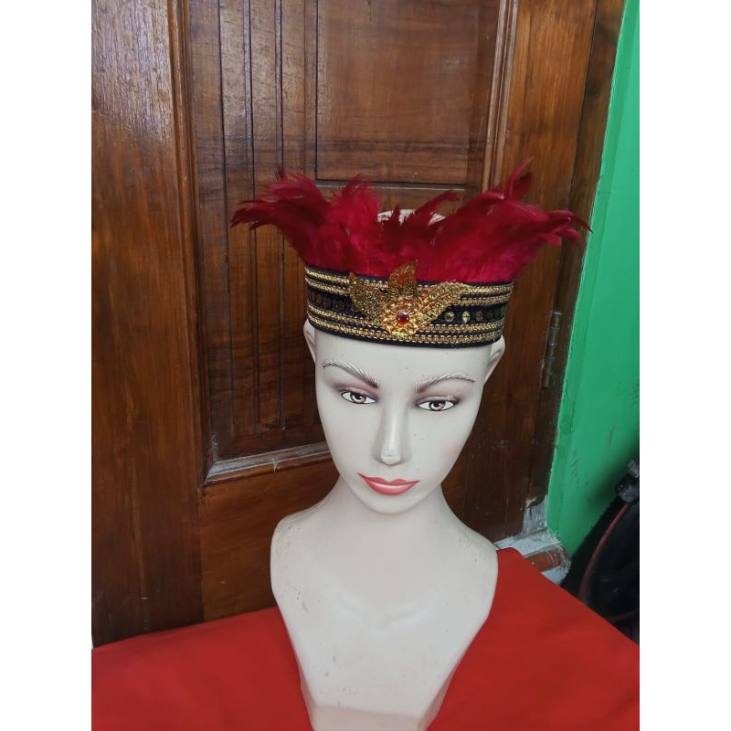 mahkota Dayak bulu merah/mahkota tari