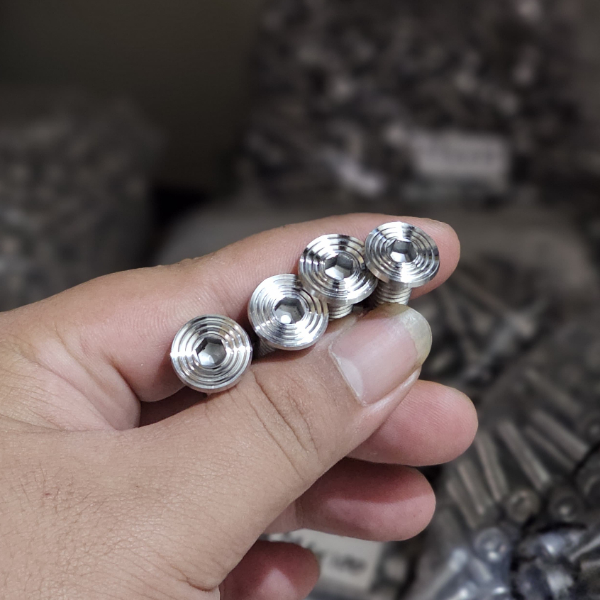 Baut L stainlise stainless m8/baut 12 raiser ninja S SS /cb150R/rxking/rxz/vixion/scorpio Handmade (