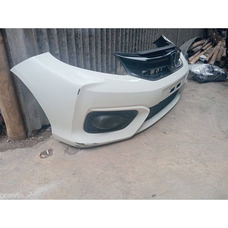 Bemper Brio RS 2017 old