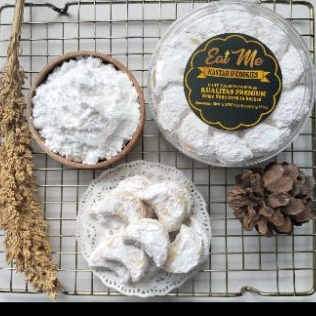 

Nastar, Kastangel, Chocomede, Putri salju.