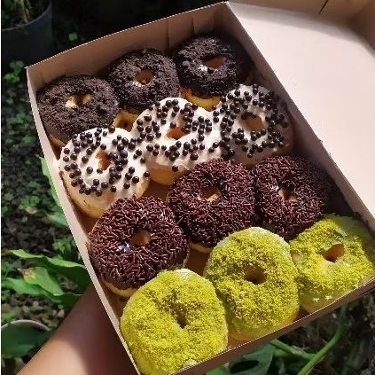

MINI POP DONUTS 12PCS/BOX (KHUSUS PENGIRIMAN INSTANT)