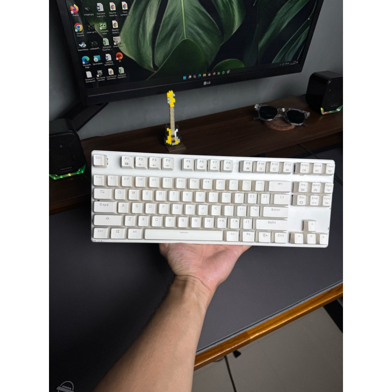 [Second] Vortex Vx7 White