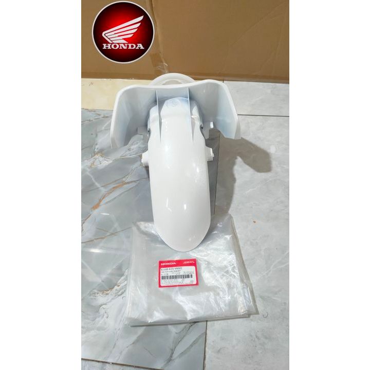 61100-K35-V00ZC Fender Front Spakbor Slebor Depan PCX 125 150 CBU White Putih