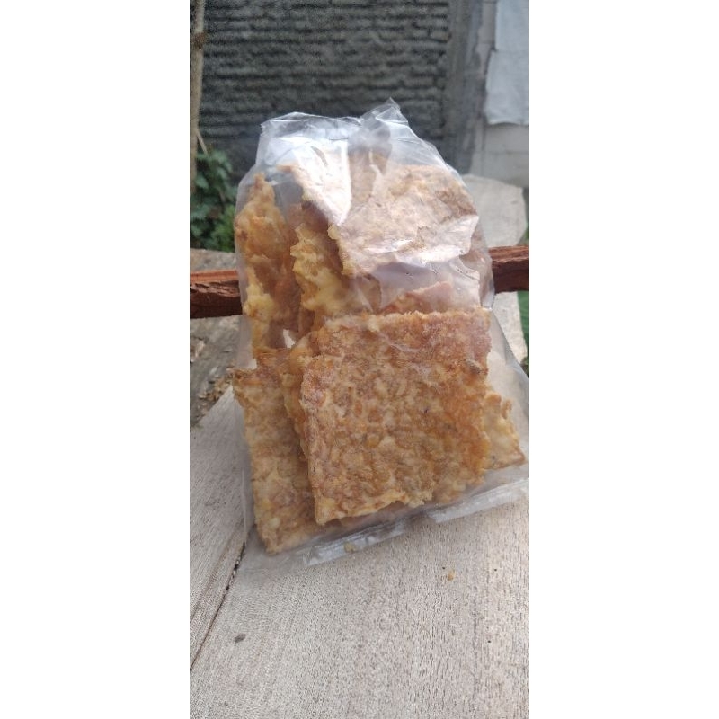 

keripik tempe asin gurih/keripik tempe 250gr