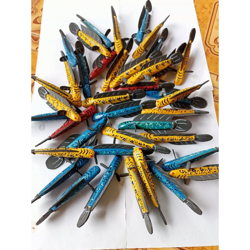 patung channa yellow Sentarum blue pulcra red Barito 15 cm