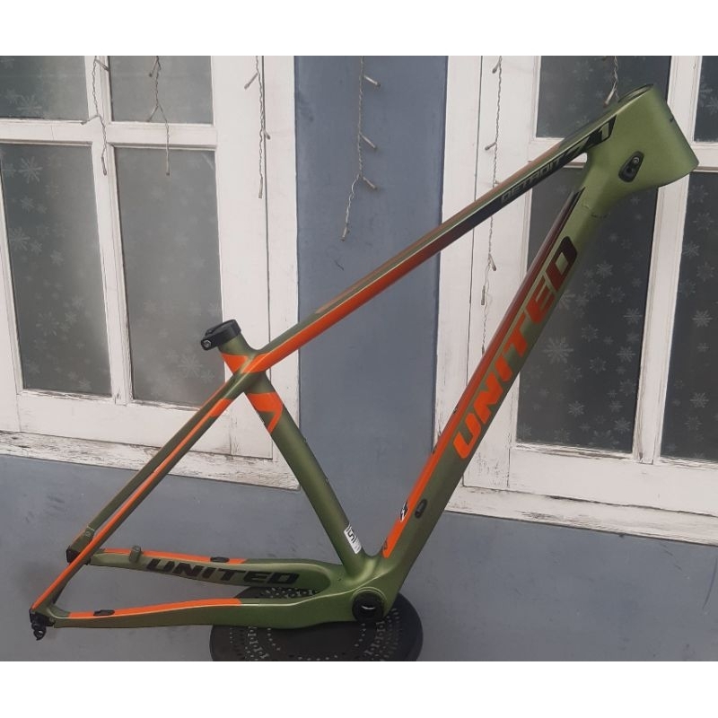 Frame Sepeda MTB Carbon United Detroit 7.1 Size M 29er New.