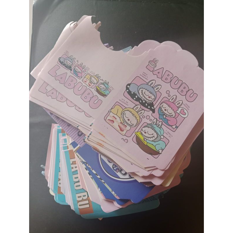 

( isi 100 ) Amplop ukuran medium glossy karakter labubu