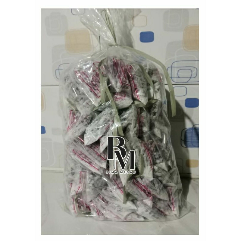 

(1 ball) Stik Salju rentengan / Camilan Stik Salju10 gram / Camilan Stik Salju 1 ball isi 100 pcs / Camilan Stik Salju / snack ringan Stik Salju